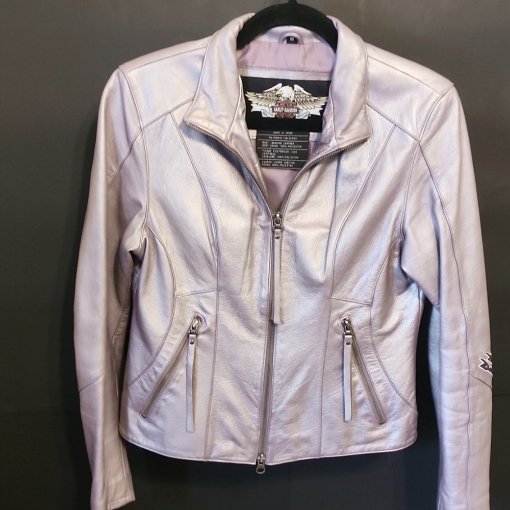(110) Beautiful women's Harley-Davidson light duty leather jacket size small